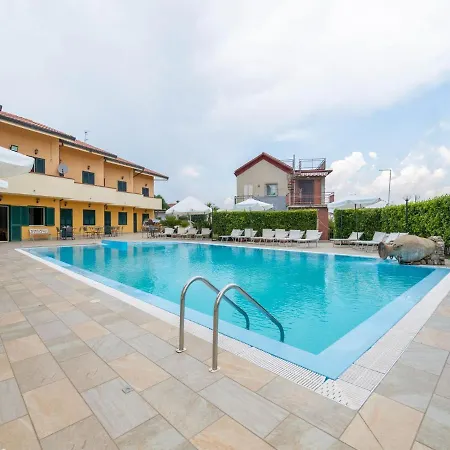 Belvilla By Oyo Conca Degli Dei Con Patio Villa